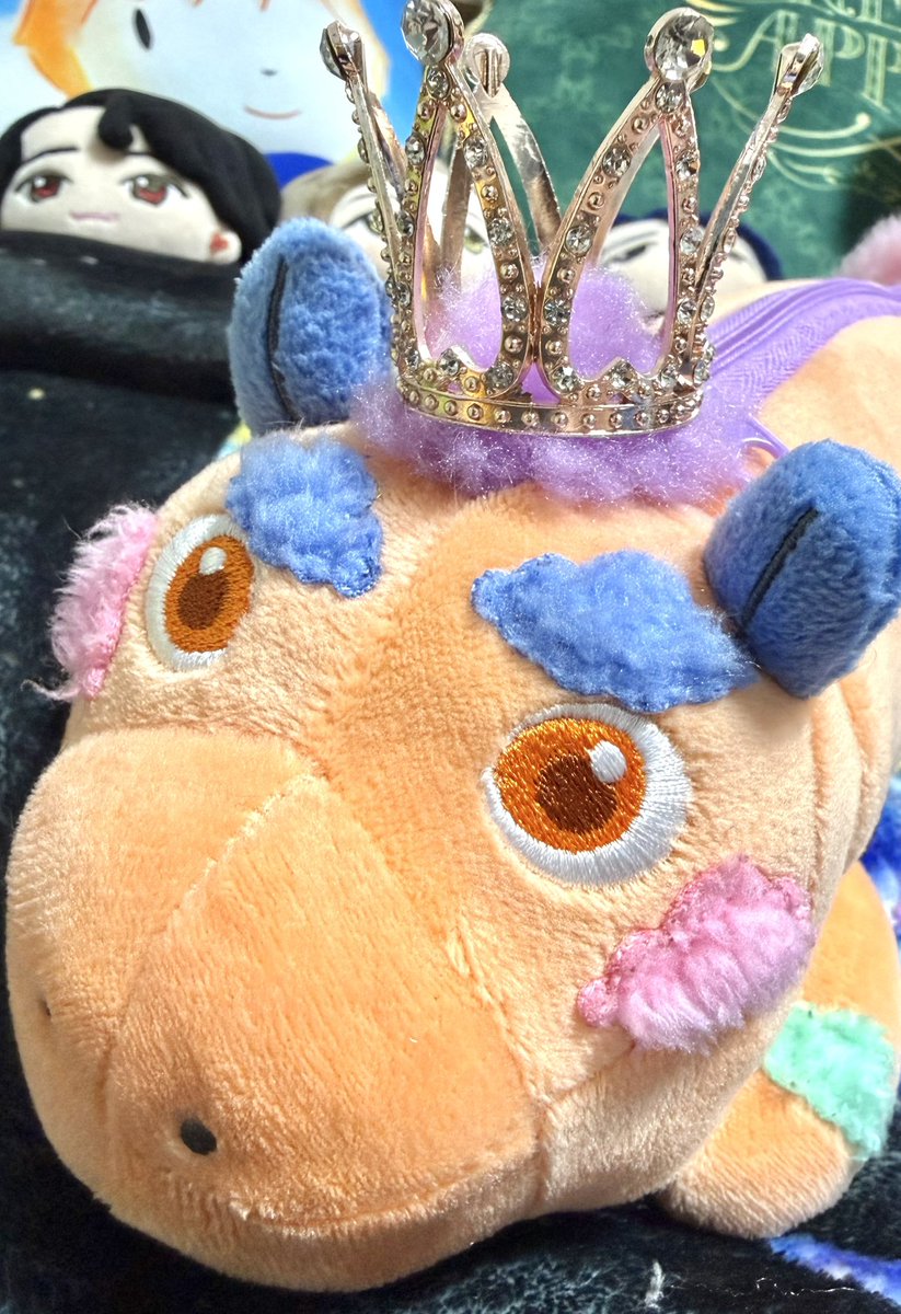 darlingMGA's tweet photo. ぼくの王冠👑
きりんくんかわいい♡ https://t.co/G7zykQsOQO
