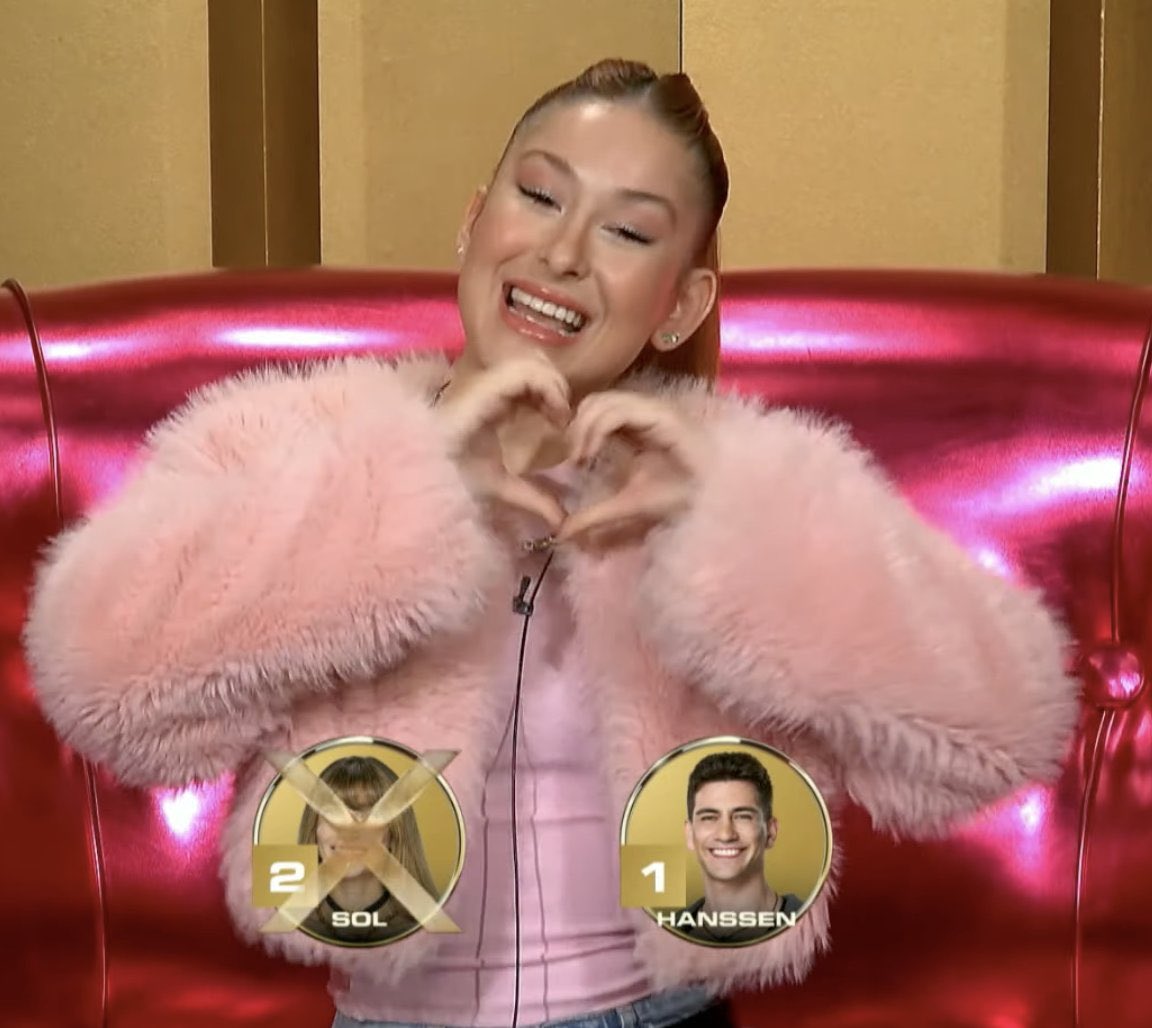 itslautrolo's tweet photo. Charlotte y Campanita acordaron sus votos contra Sol y solamente se lo anularon a Campanita, y después te quieren instalar que la acomodada es otra jskdksj son de manual #GranHermano https://t.co/jB5ij3sYMY