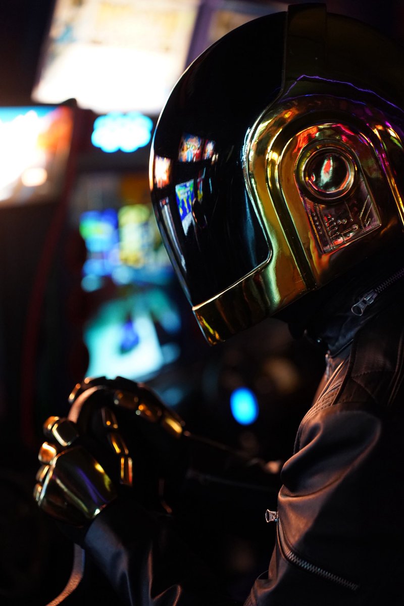 ShepArlo's tweet photo. I want to drive you through the night, down the hills.

R.I.P Kavinsky. A true pioneer and inspiration to many.

Photo by https://t.co/2NQ64lGofR on IG

#kavinsky #frenchtouch #daftpunk #humanafterall #cosplay https://t.co/7dSWEyoEv8