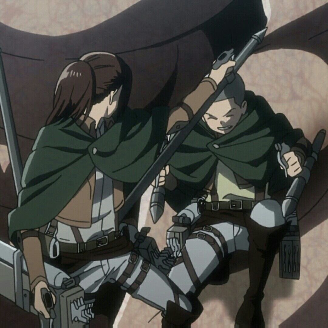 ackrmanm's tweet photo. connie tendo um breakdown e a sasha dando um tuc na cabeça dele https://t.co/15xvHQC6Sa