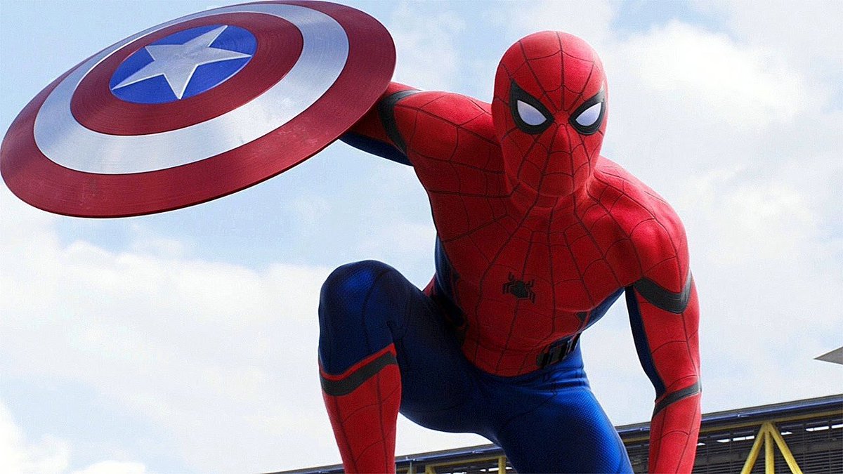Lim1nha's tweet photo. 10 anos atrás, Tom Holland estreava como Homem-Aranha no MCU. 

Como começou // como estamos indo 🥹

 #SpiderManBrandNewDay https://t.co/zhfCwZ28LN