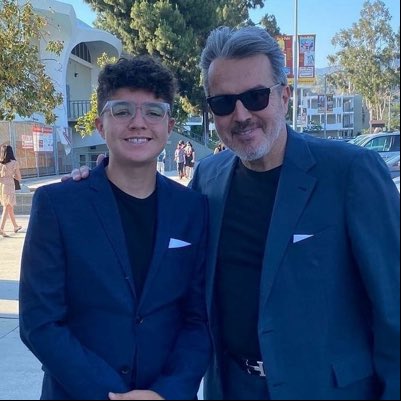 drsotelo424's tweet photo. #NewProfilePic https://t.co/z07j45Ke2J