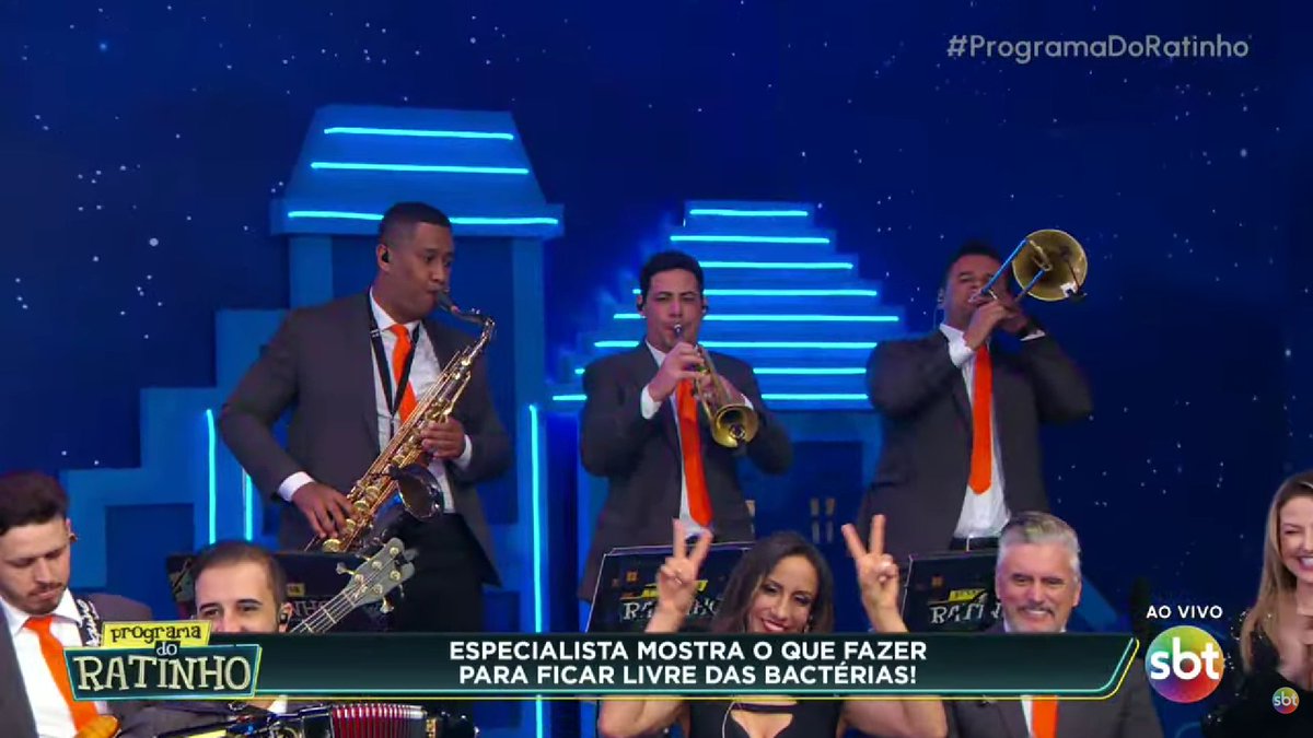 jeanlucasns's tweet photo. 23h18 - Ratinho Livre na vice-liderança em SP!! 🎺🥈

#ProgramaDoRatinho https://t.co/SZERMgGkCC