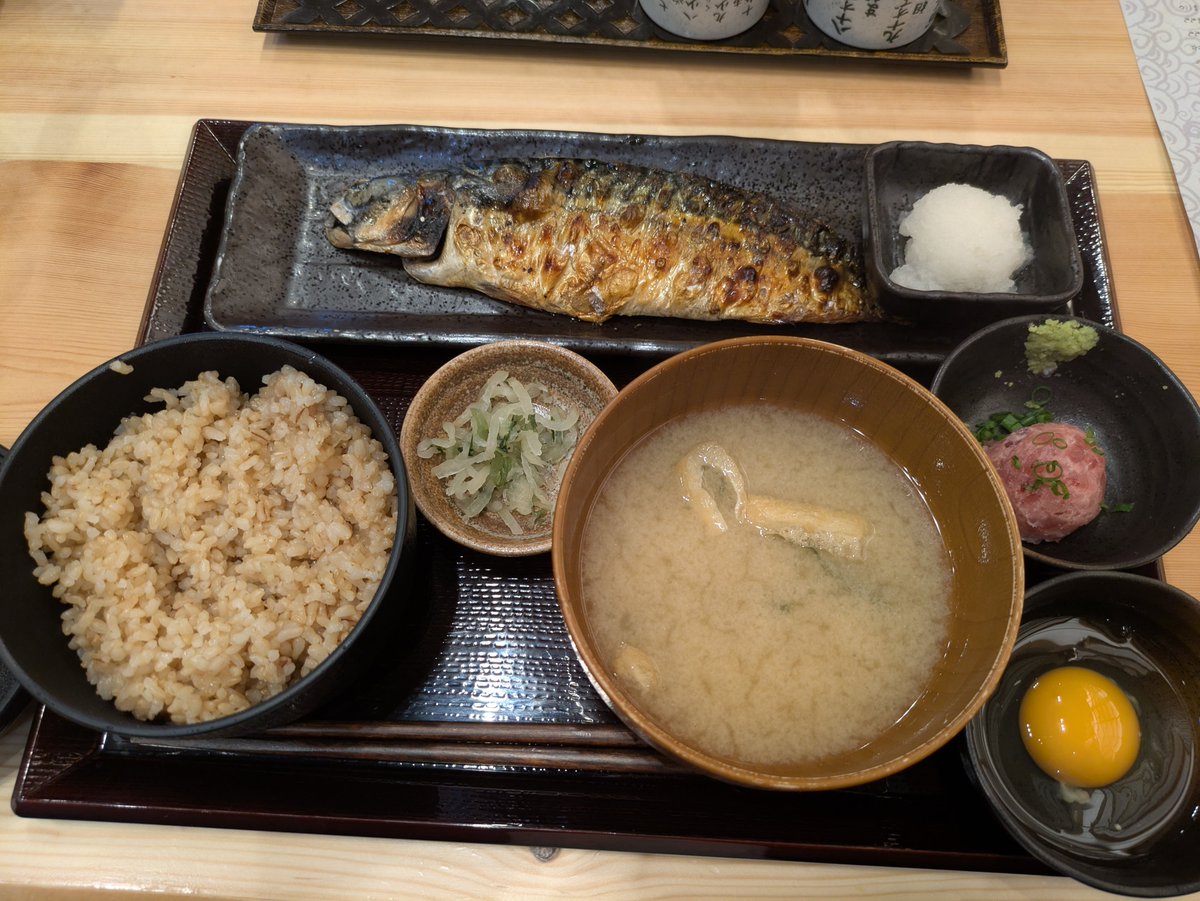 osappiro6989's tweet photo. お昼〜
サバ文化干し定食、ネギトロ付きとかあ〜 https://t.co/GkaqxFUkc3