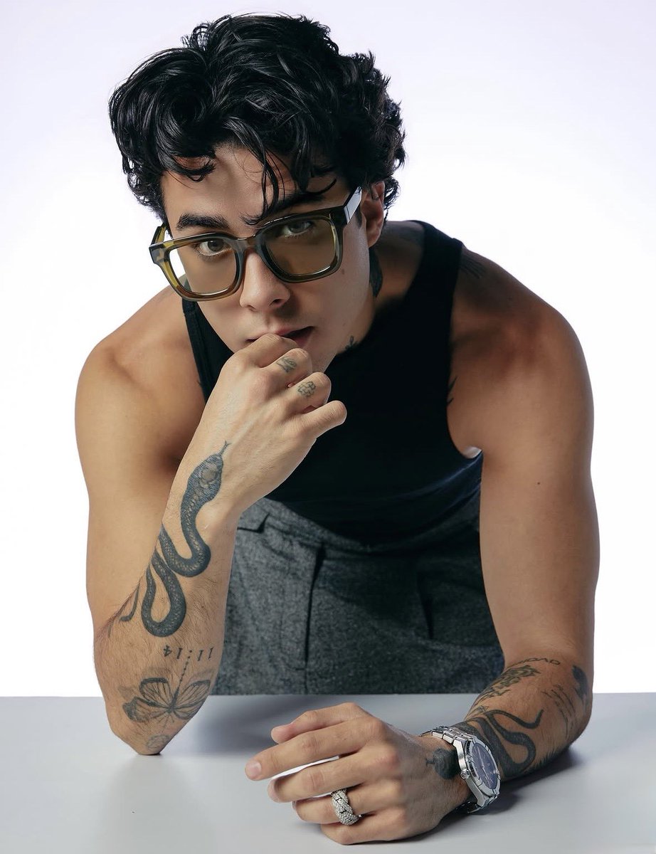 daintycry's tweet photo. ESTOS DOS LA ROMPERÍAN SI O SI, aparte de que los dos tienen fandoms super unidos y amamos con la misma intensidad a los muchachos.🥹💓
@mariobautista_
#ColabExtensible5 https://t.co/lKZJhE1oXX