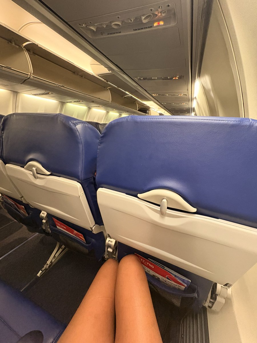 brattypaige_'s tweet photo. Another flight funded by you 😃 https://t.co/EUtK6RHCod