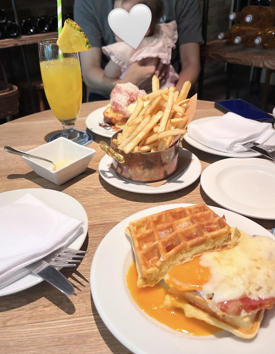 5952jiwon77's tweet photo. いつか行こうと先延ばしにしててようやく😂フレンチフライ美味しいからおすすめ(ポテト大好き🍟)
帰り際、すぐ近くのプチメックで大好きなパンを買えてハピ🥐♡

📍buvette https://t.co/jnPuS16i4W