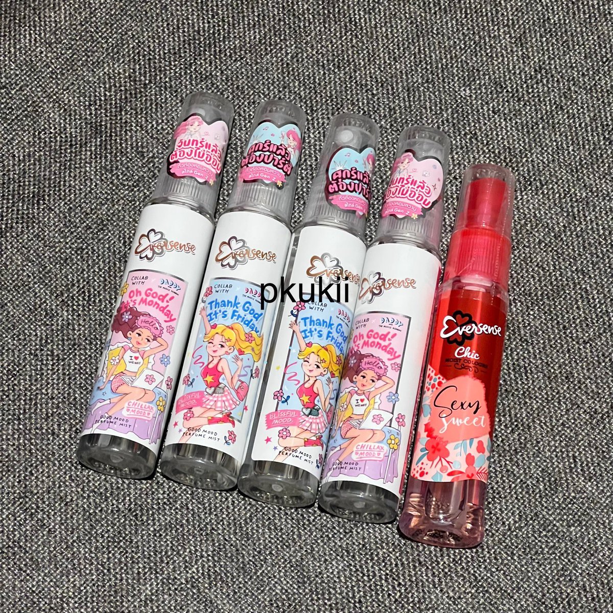 Pkukii's tweet photo. ยังมีอยู่น้าา ทักมาได้เลยคับบ 💓
🩵💓ขาย 2 ขวดคู่กัน 75 บาทรวมส่งค่า
4 ขวด + สีแดง 1 ขวด 150 บาทรวมส่ง
ส่งใจเดมมาได้น้า💓🩵

#EversenseThailand #ChooseYourGoodMoodWithBUS
#EversensewithPHUTATCHAIAA
#PHUTATCHAI #AAashirakorn #ช้อปช่วยติ่ง https://t.co/FSG1IvyEZS