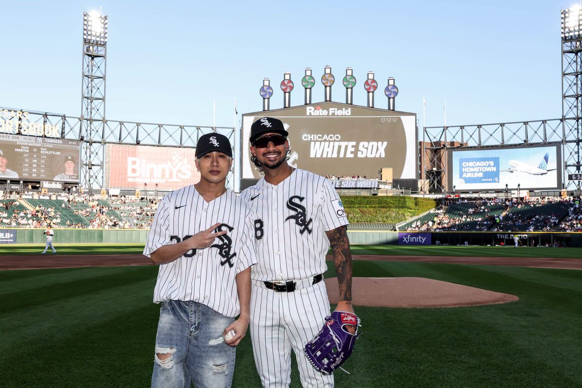 OneSportsPHL's tweet photo. PITCH PERFECT, JOSH ⚾🇵🇭

Josh Cullen of Filipino boy band SB19 threw the ceremonial first pitch before the Chicago White Sox-New York Yankees game at Rate Field in Chicago.

#MLB

📸 Chicago White Sox https://t.co/NnUpJxQ70e