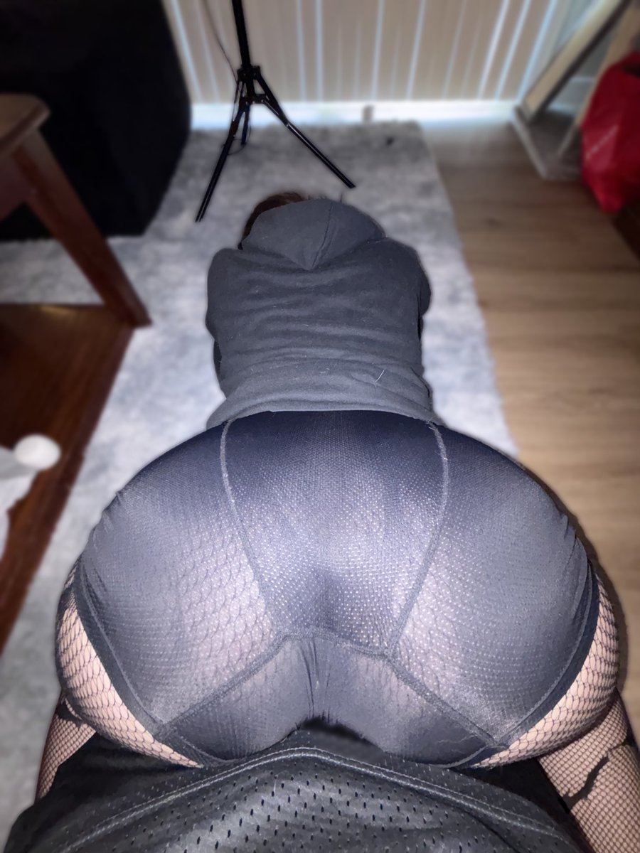 embeyx's tweet photo. am i backshot worthy? https://t.co/EJZRxOX01O