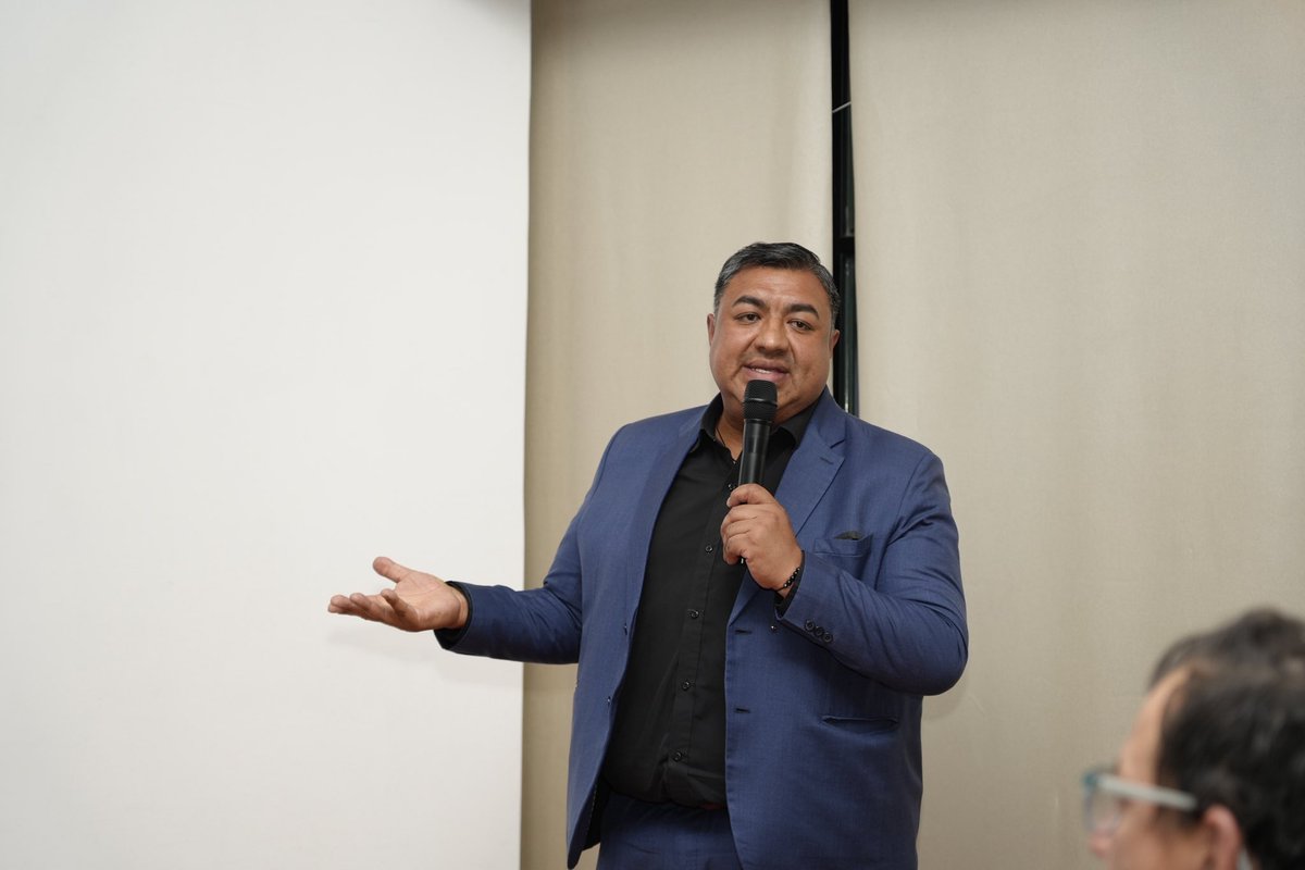 BanEcuadorBP's tweet photo. Impulso PYME reunió a pequeños y medianos empresarios en un espacio de aprendizaje, innovación y acceso a oportunidades de financiamiento para fortalecer sus negocios. 🤝📈

✅ Acercamos soluciones financieras que impulsan el crecimiento y la consolidación de las PYME. https://t.co/H0QnbBPNm9