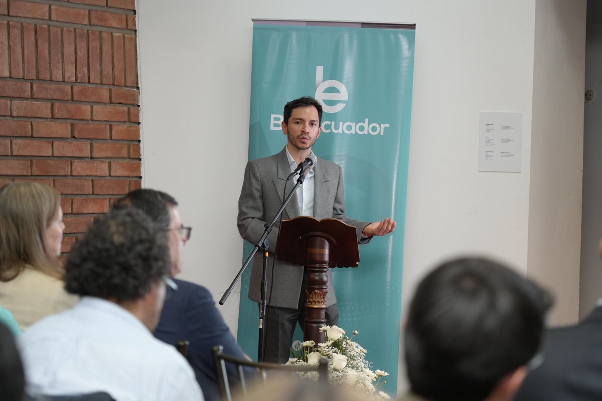 BanEcuadorBP's tweet photo. Impulso PYME reunió a pequeños y medianos empresarios en un espacio de aprendizaje, innovación y acceso a oportunidades de financiamiento para fortalecer sus negocios. 🤝📈

✅ Acercamos soluciones financieras que impulsan el crecimiento y la consolidación de las PYME. https://t.co/H0QnbBPNm9