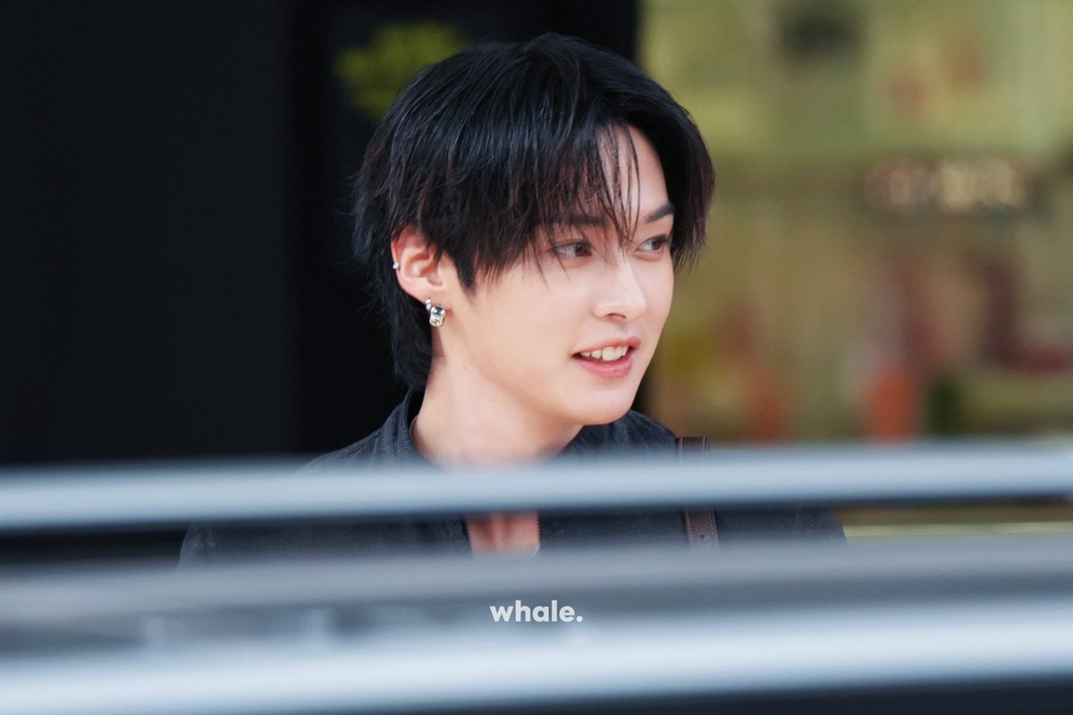 Bluerose_whale's tweet photo. #StrayKids #스트레이키즈
#리노 #LeeKnow
#LEEKNOWxGUCCI https://t.co/EYZ9FwdFR6