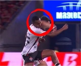 Oledobrasil's tweet photo. E o pior pro torcedor do Flamengo é que agora não vai dar pra fazer a campanha no “grito não”, já que em 2026 os jogadores do Flamengo acertaram duas cotoveladas contra esse mesmo Vitória e ninguém foi expulso kkkk

(Como eu tô sendo xingado pelos palmeirenses, vou fazer um post pra ser xingado pelos flamenguistas também 😂😂😂)