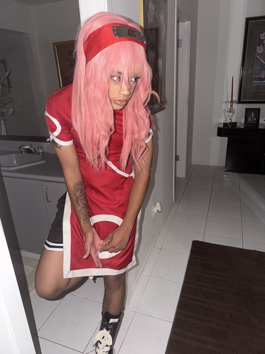 kvrran's tweet photo. ho said she fw naruto https://t.co/O1AQjwXPmT
