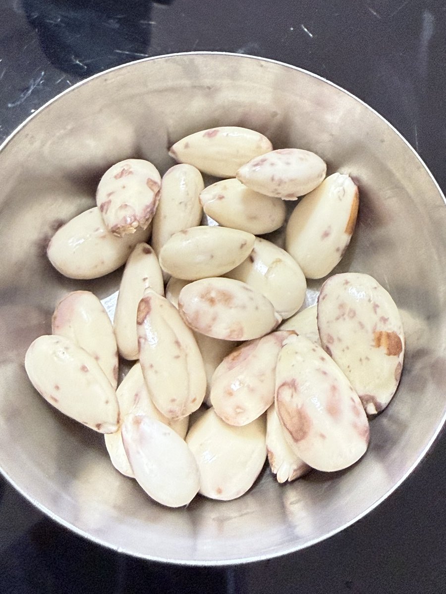 arunsinghiet's tweet photo. @Costco, this is the quality of almonds you are selling in Japan. I purchased it last month. https://t.co/WJD4ANdk61