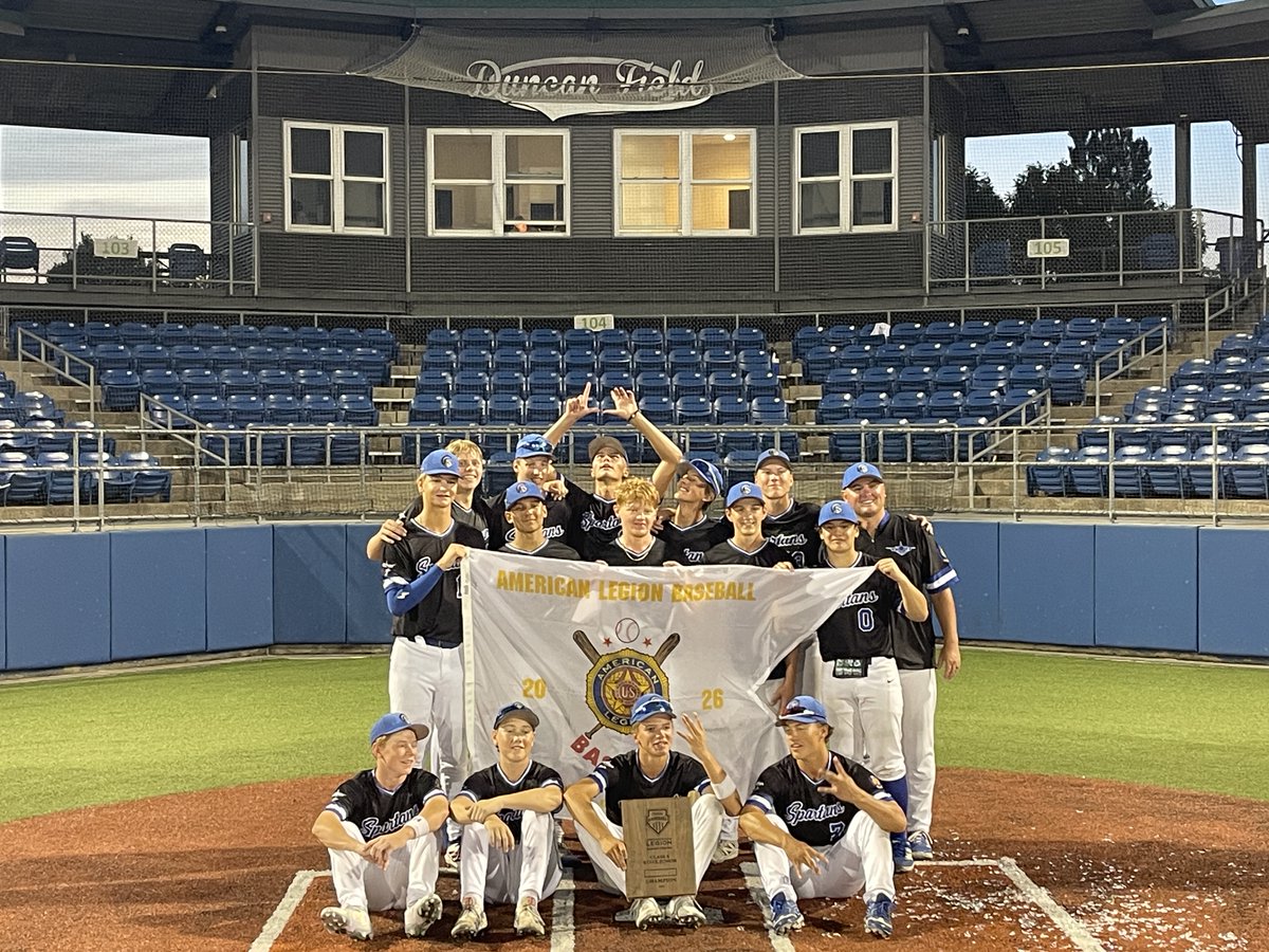 DuncanField's tweet photo. 2026 STATE CHAMPIONS 🏆

Lincoln East Duncan Aviation Jets (@JuniorJetsBsb) defeated Lincoln Southwest, 3-1, to win the Nebraska American Legion Class A Juniors State Tournament at Duncan Field.

Congratulations to the Jets!

https://t.co/KZW1ZFjhRD https://t.co/DryPADLBFy