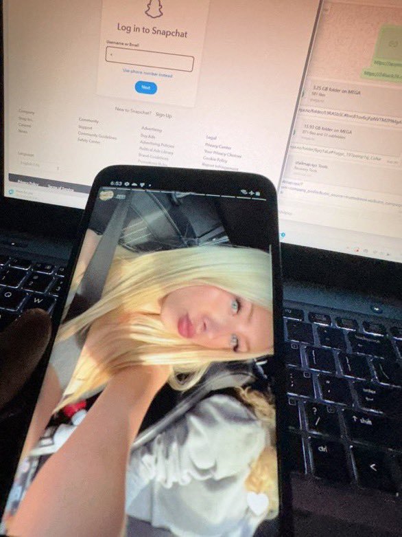 Sunnygil5's tweet photo. **Let's get into her Snapchat memories to catch a cheating partner, view "My Eyes only" Remains undetected during a brute-force!!
what she got in her eyes only.><77
#momson #nolimits #snaphack #teenagegirls #buyingcontent  #teenage‌ #findsub #wataa  #spain�� #monkeyapp!!// https://t.co/qHsTGjrGhX