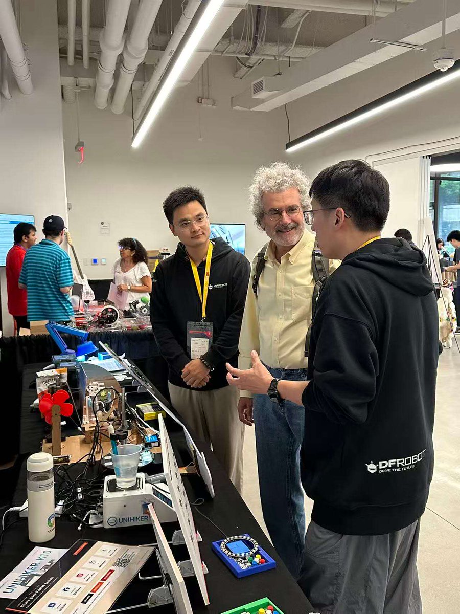 dfrobotcn's tweet photo. #FAB26 Conference Day 3 with @FabFndn: Rebecca Jiang showed how @UNIHIKER  K10 supports AI-assisted making. Later, the team shared rural STEAM education work at the MIT Museum.

We spotted K10 in a Fab City Challenge project and talked shop with Neil Gershenfeld.

#MakerEducation https://t.co/OweWogV6Uv
