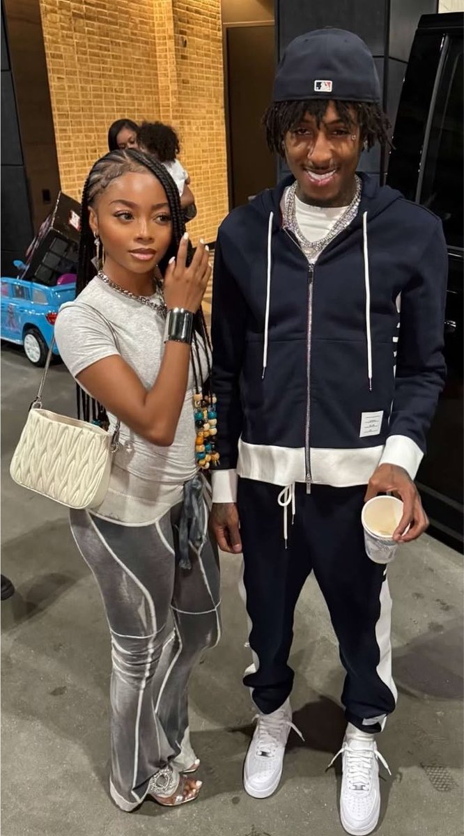 saintpartys's tweet photo. skai carrieddddjdjjddjdj https://t.co/PgqXJQ4SLN
