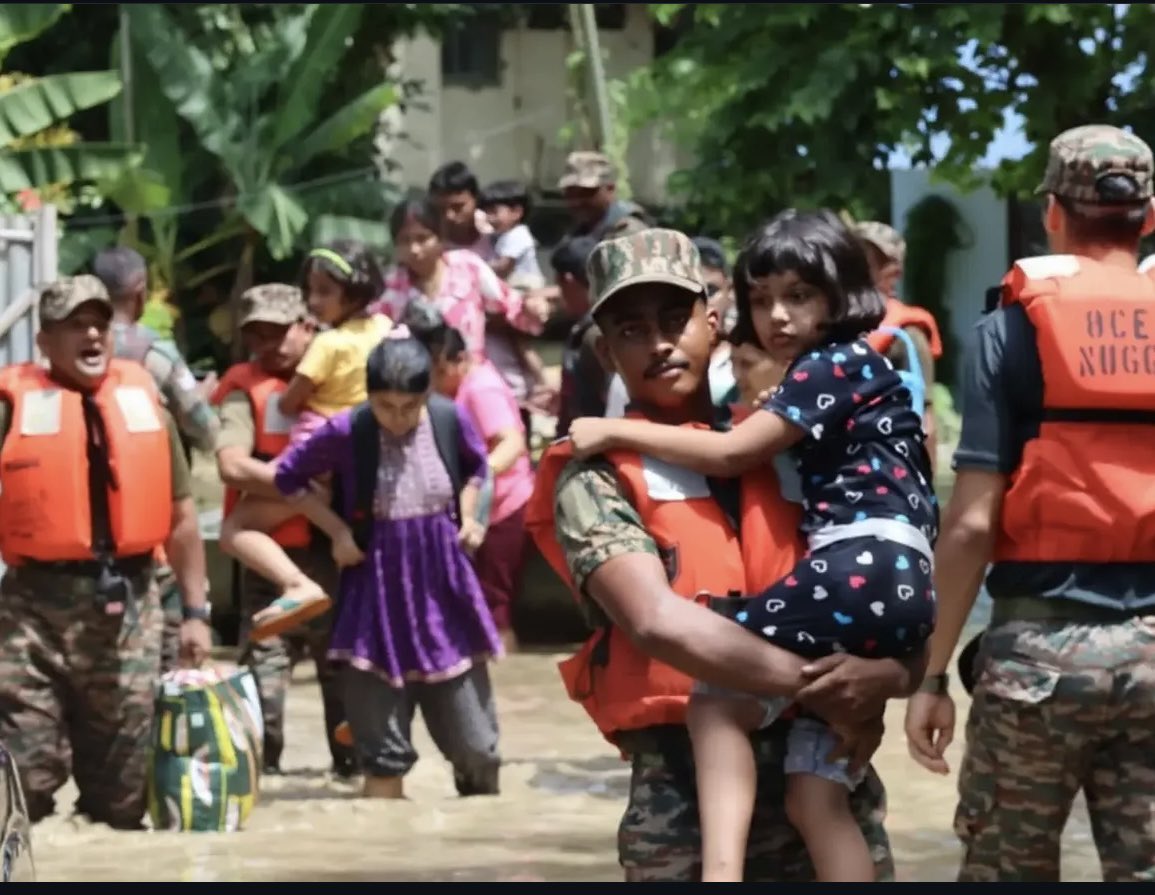 SoldierNationF1's tweet photo. Just to educate Gen Z about Army whom they abused in their protest.
Indian Army rescued more than 1000 civilians in recent floods in Assam.
Provided medical care.
Distributed more than 30,000 food packets.
You are able to make reels because there is Army protecting you on borders.