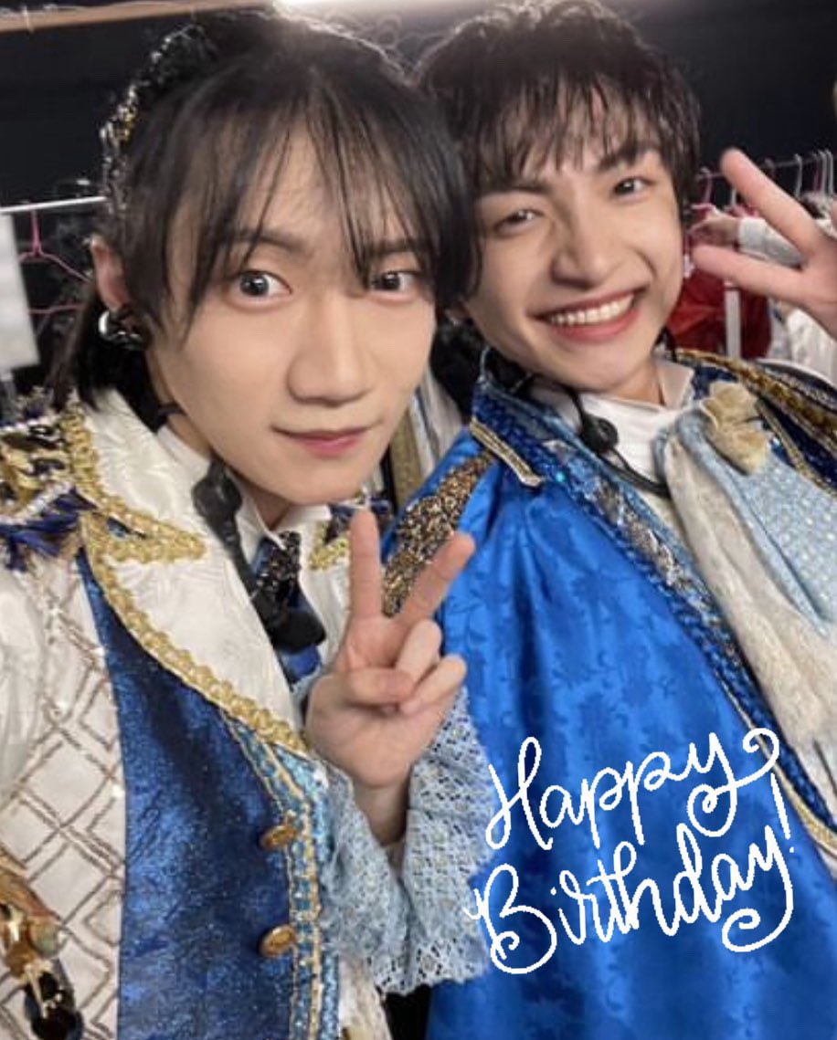 1717if's tweet photo. 皇輝くん24歳のお誕生日おめでとう🎂
そして、
「町田くんの世界」再演千穐楽おめでとう🎉

いつでも前向きな言葉をくれる皇輝くんが
ずっとずっと大好きです💗
舞台で見せる顔もライブで見せる顔もすっごくキラキラしてて目が離せません🥹🥹
ライブができる日を楽しみにしてます！

#川﨑皇輝生誕祭 https://t.co/BntGXqKOgZ