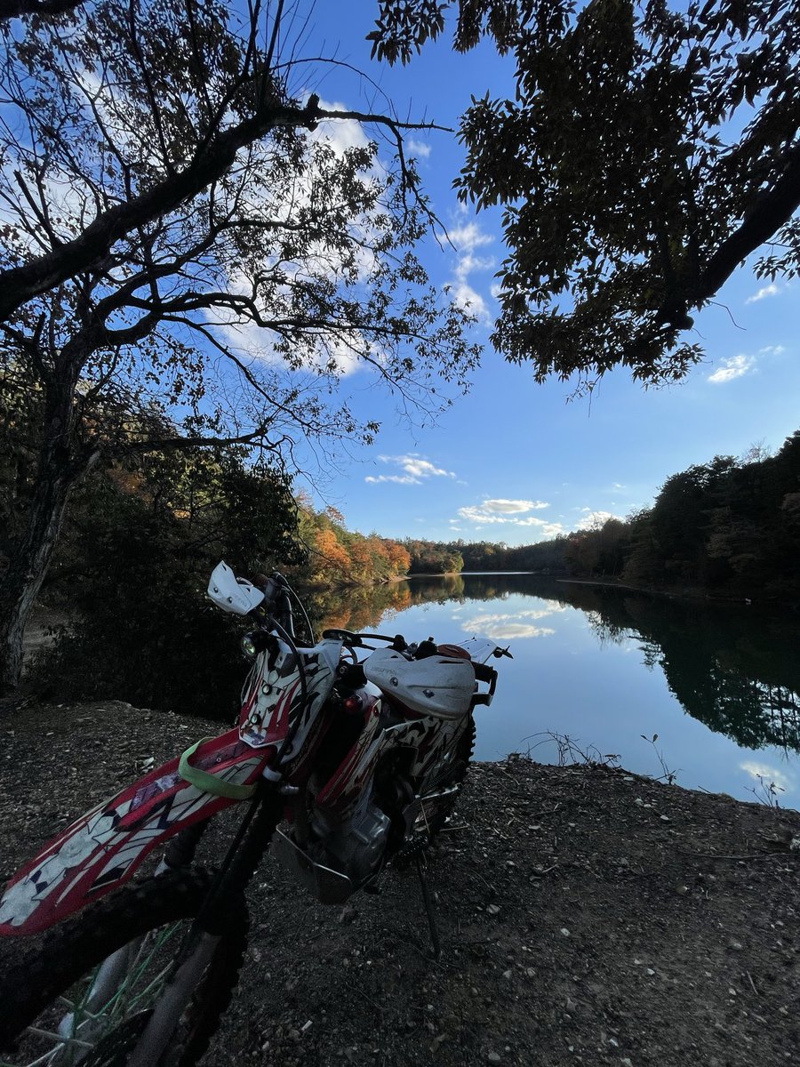 F1593598822's tweet photo. @hideki_suteki ゲゲゲハウスのロケ地です👻
#沢ノ池 https://t.co/vjHY4EuANl