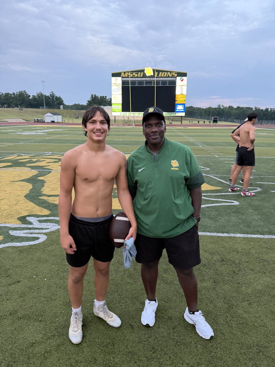 LeviWarrior2027's tweet photo. Blessed to receive an offer from Missouri Southern State University! Thank you @Coach_CMeyers and @CoachAB_MSSU for having me at camp! https://t.co/XJEizr5Xts