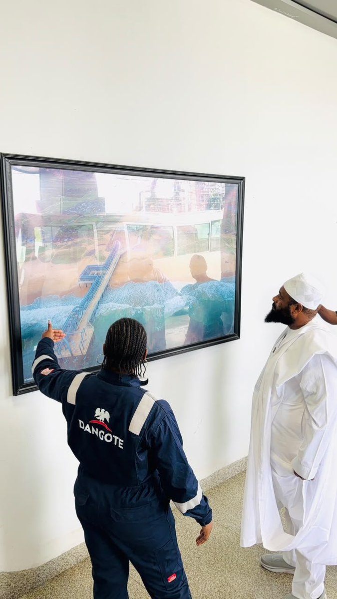 DotunRoy's tweet photo. #FarmerGovernor Umaro Bago, alongside the Honourable Minister of State for Industry, Senator John Owan Enoh, paid a working visit to the Dangote Refinery.

The visit underscores the commitment to fostering strategic partnerships &amp; promoting industrial growth #Bagoisworking https://t.co/uK7GnOp8Sv
