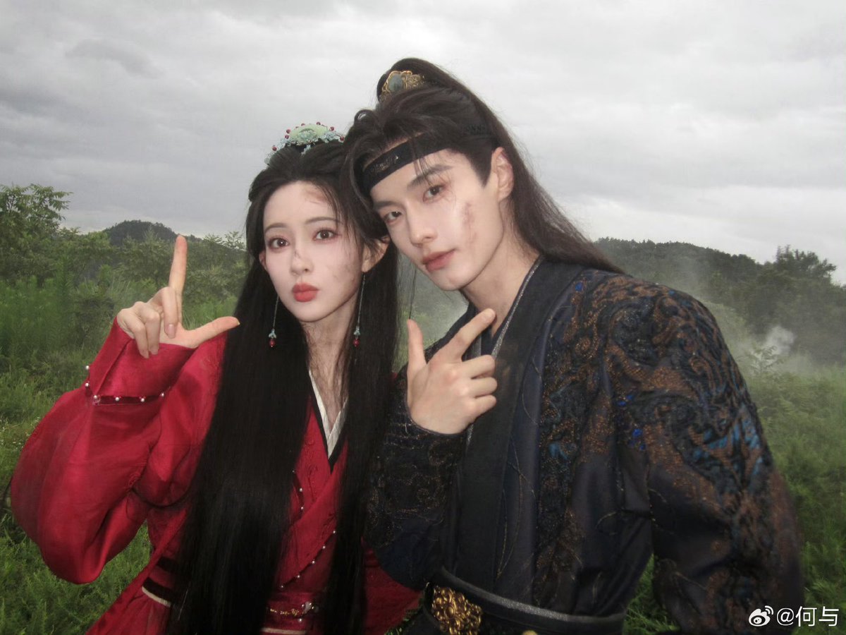 쿼크 tweet media