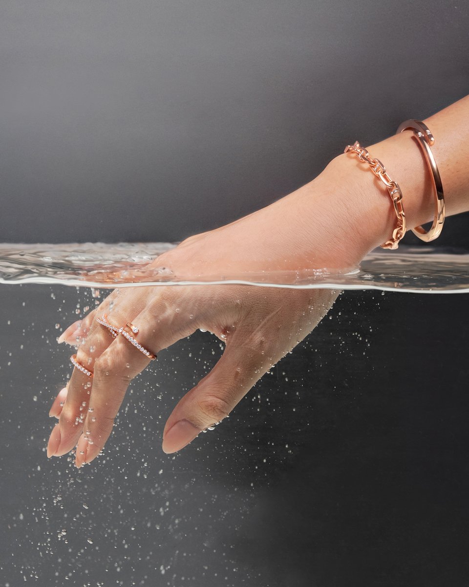 Jewellistath's tweet photo. legance flows effortlessly.💫🌟

ความสง่างามที่เคลื่อนไหวไปพร้อมกับทุกจังหวะของชีวิต
ใช้ชีวิตให้เต็มที่ และเปล่งประกายในแบบของคุณ

✨พร้อมช้อปได้แล้วที่ https://t.co/NJj5LcJM1C
#Jewellista #Silver925
#RecycledSilver #SustainableLuxury https://t.co/vXVIpwUpPm