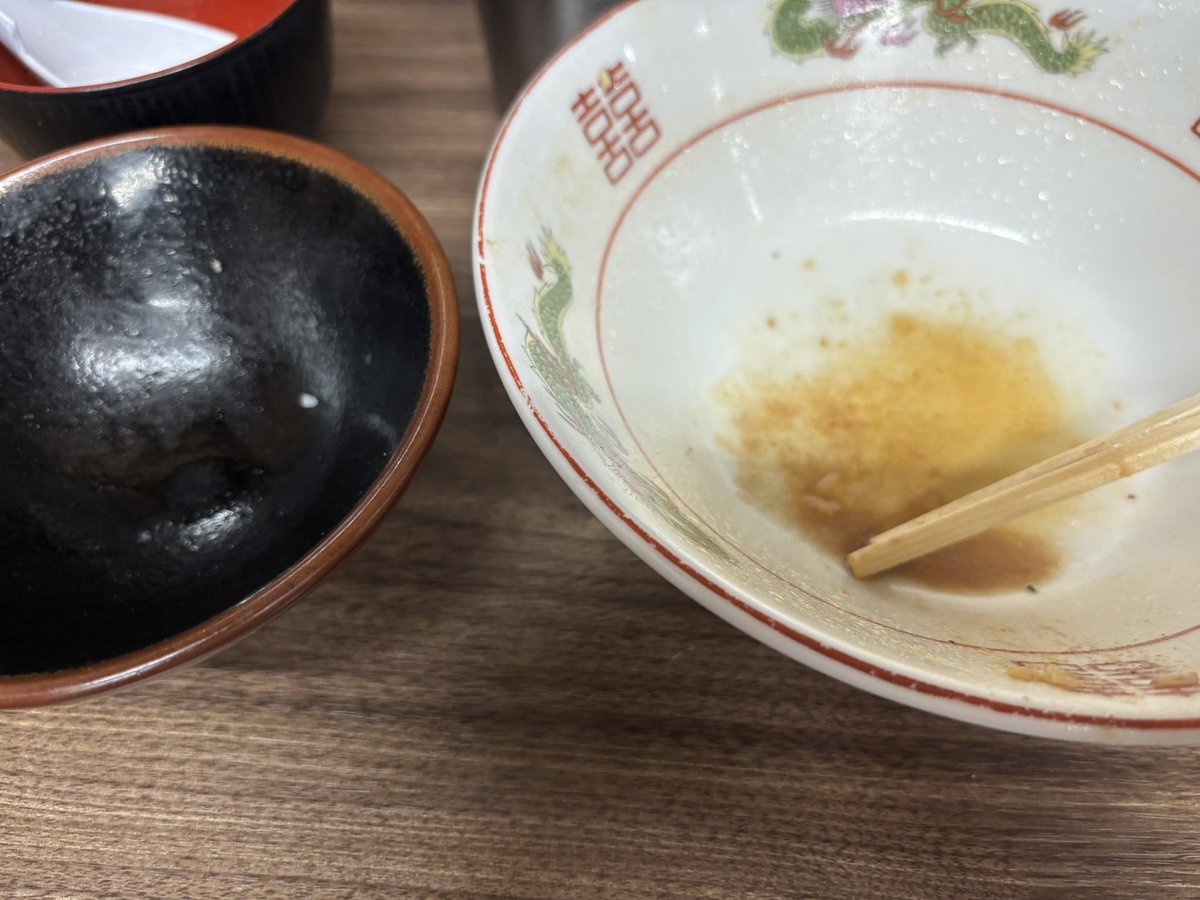 ScKv9's tweet photo. 次郎のスープって全部飲むもんじゃないっスね https://t.co/C7iY0fE6u9