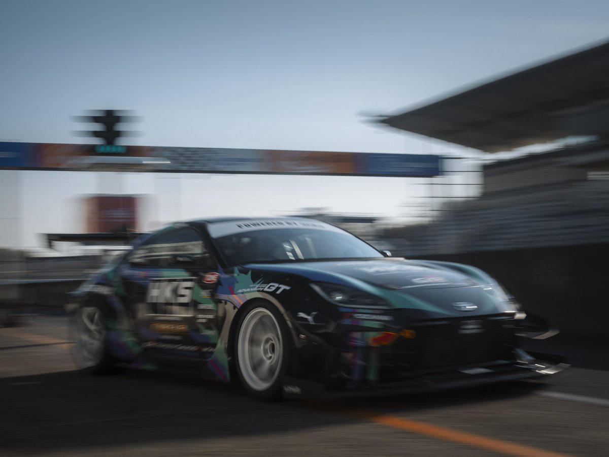 HKS_Tribe's tweet photo. #あなたの86BRZ採点します
HKS 2.5L排気量アップ＋ボルトオンターボ 650hp
HKSボディキットタイプR フロント55mm/リア65mmワイド
ADVAN A050 295/35R18 ＋ ADVAN Racing GT BEYOND 11J＋30
谷口選手ドライビングで筑波54秒758

リアはハブ変更でPCD114.3化していますが、フロントはPCDチェンジャー使用です！
ナンバー取れないので公道走れないサーキット専用機です🥹

採点よろしくお願いいたします🙇🙇🙇