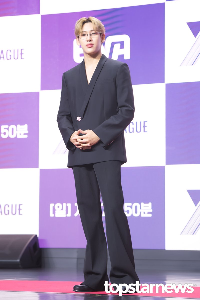 TSN_PHOTO's tweet photo. [HD포토] 뱀뱀, ‘CEO 재질 뭔지 알지?’ (엑스 더 리그 제작발표회) #엑스더리그 #프리뷰 #뱀뱀 #BAMBAM #갓세븐 #GOT7 https://t.co/BQchNUgOxS <- Original Photo https://t.co/3kzD0HzxyS