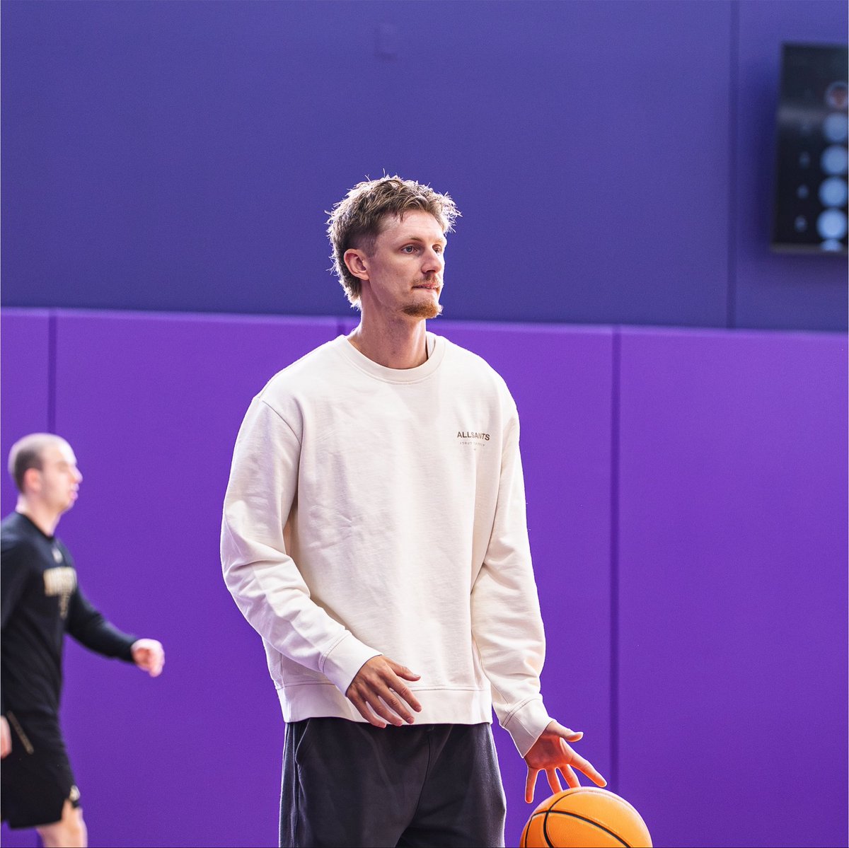 UW_MBB's tweet photo. Thanks for stopping by today, @colebajema22! https://t.co/zE5HReV0qN