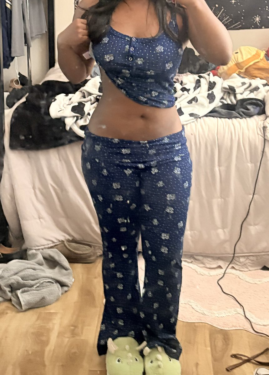 gangsgles's tweet photo. help I recently got diagnosed with t1d and have been feeling like #fatspo how do I lose 20 lbs in 2 weeks https://t.co/cFF07Gv9lD