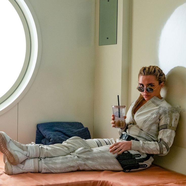 hiddlesreid's tweet photo. yelena belova sendo um dos pilares desse fase da marvel agora e eu não poderia estar mais feliz, me apaixonei por essa personagem instantaneamente, minha esposa pode aparecer em tds os filmes da marvel se quiser https://t.co/EDzHUKdcro