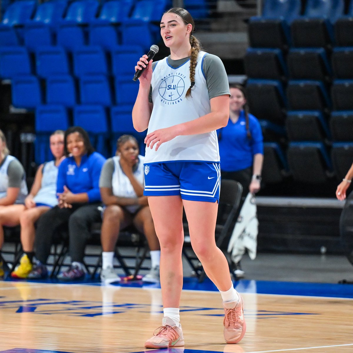 SaintLouisWBB's tweet photo. From the Favorites 📁💙 https://t.co/RNmc1gPN4N