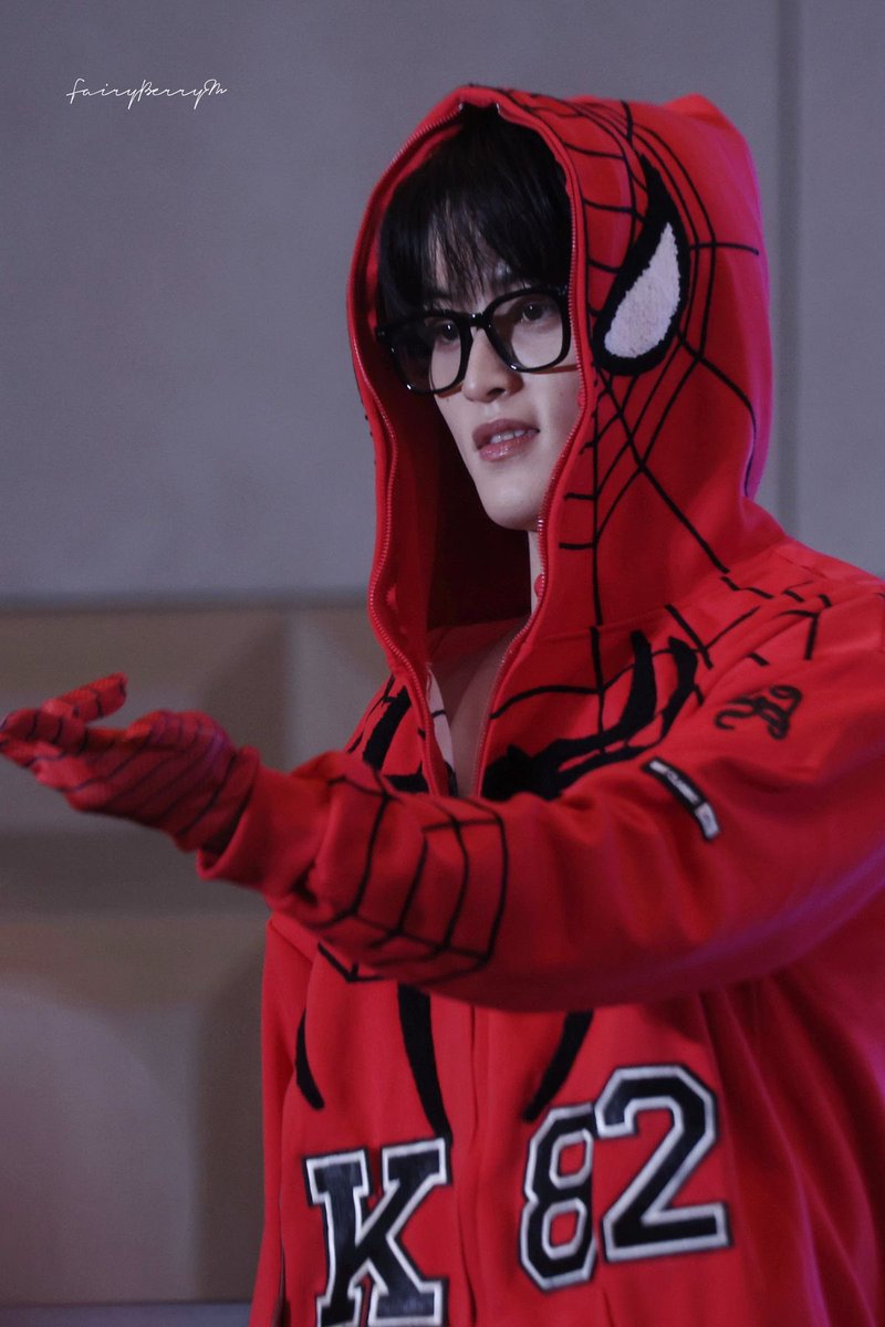 9gmark1t's tweet photo. 유얼 마이 스파이더맨 .. 🕸️🕷️❤️ https://t.co/K0lyRGfgFg