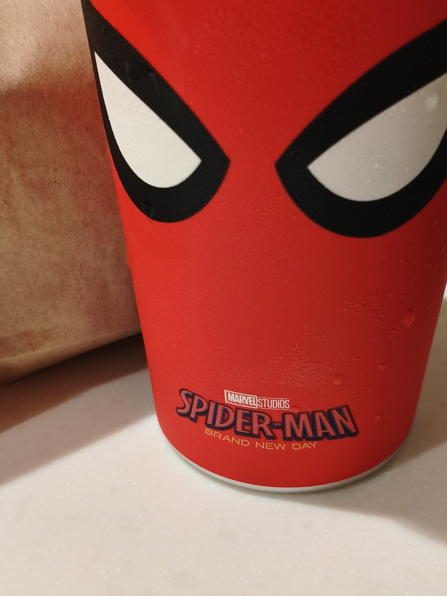GoldWingAbraxas's tweet photo. // Hmm... I mainly tend to write combat for some reason a little too extreme. I'm tryna see where it hits all the good spots where it can land without it being too graphic so I need some inspiration. With that being said... 

Now watching... #SpidermanBrandNewDay https://t.co/XMNh2euPMO