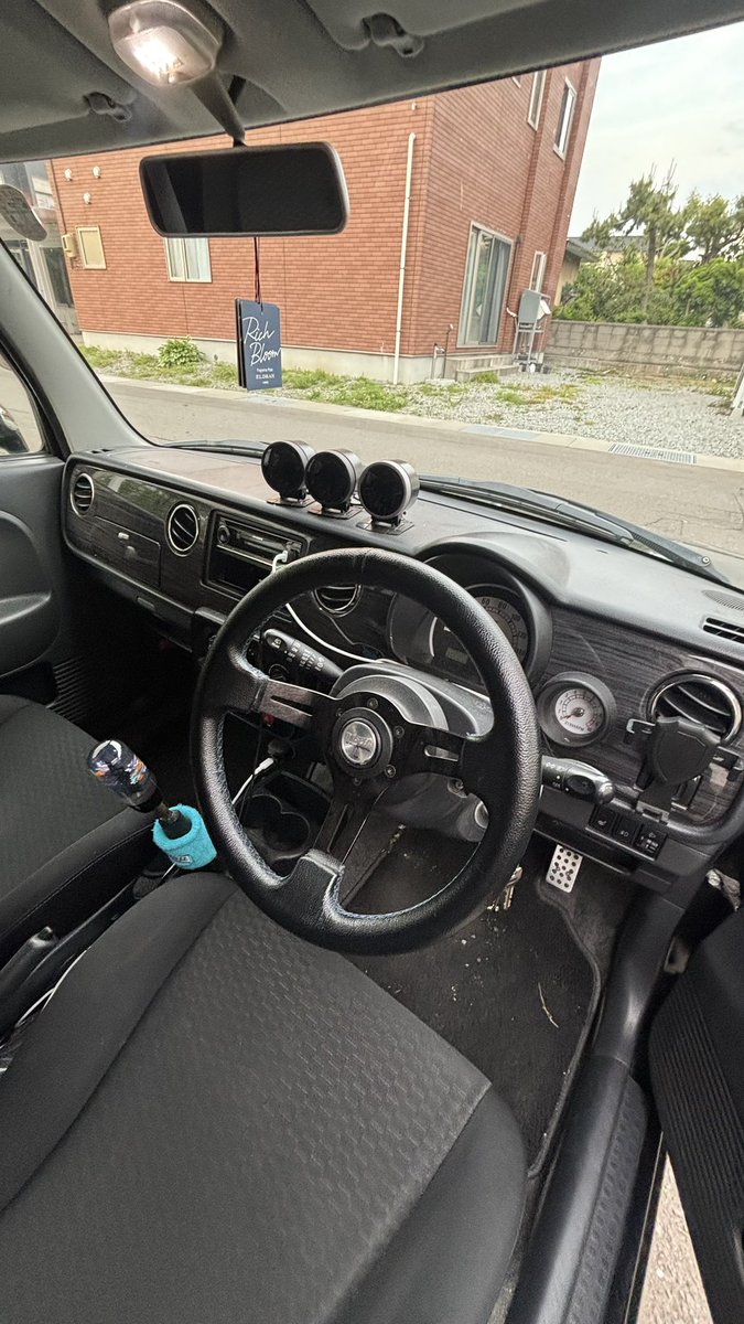 5saizi___'s tweet photo. ラパンSS売ります！
4WD 5MT ターボ 16万キロ 車検ありR9/9月
現金手元18万円
外装はボロいです

冬のバトルマシンや足にどうですか楽しいですよ

#ラパンSS
#拡散希望 https://t.co/4cgto9yxMa