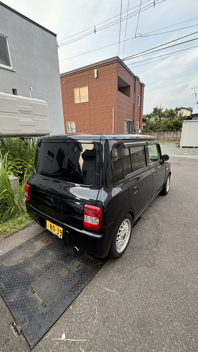 5saizi___'s tweet photo. ラパンSS売ります！
4WD 5MT ターボ 16万キロ 車検ありR9/9月
現金手元18万円
外装はボロいです

冬のバトルマシンや足にどうですか楽しいですよ

#ラパンSS
#拡散希望 https://t.co/4cgto9yxMa