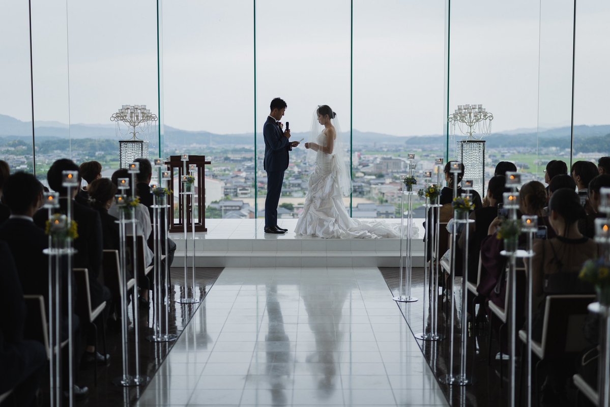 _JustWedding's tweet photo. 結婚式のはじまりに
誓いの手紙

人前式ではゲストの皆さんが2人の証人
これから送る結婚生活の決意を伝えます

衣装展示会 開催中⬇️
         https://t.co/Tt4Mu6ihVj

#京丹後結婚式
#結婚式
#ウェディングドレス https://t.co/QSNiWH7zAd