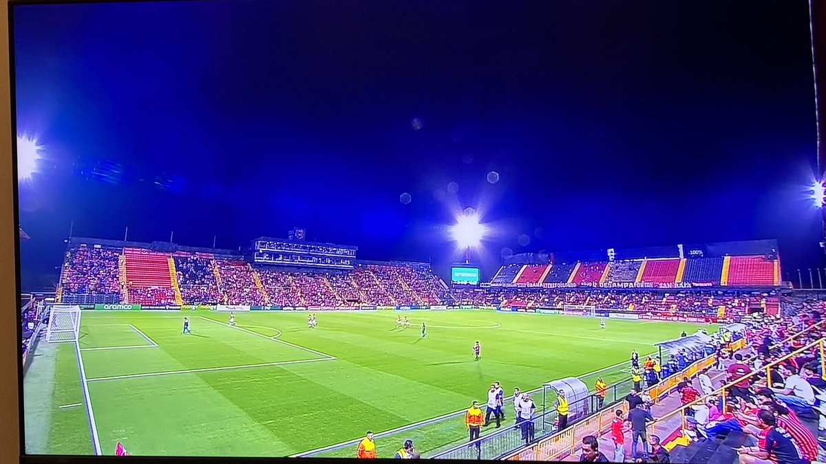 oxenthiago's tweet photo. Um estádio na cidade de ALAJUELA, Costa Rica, tem um gramado melhor do que 90% dos estádios da Série A do Brasileirão.

Compartilhe! Sei lá, vai que isso crie alguma vergonha em alguém. https://t.co/1NMJtsG7iF