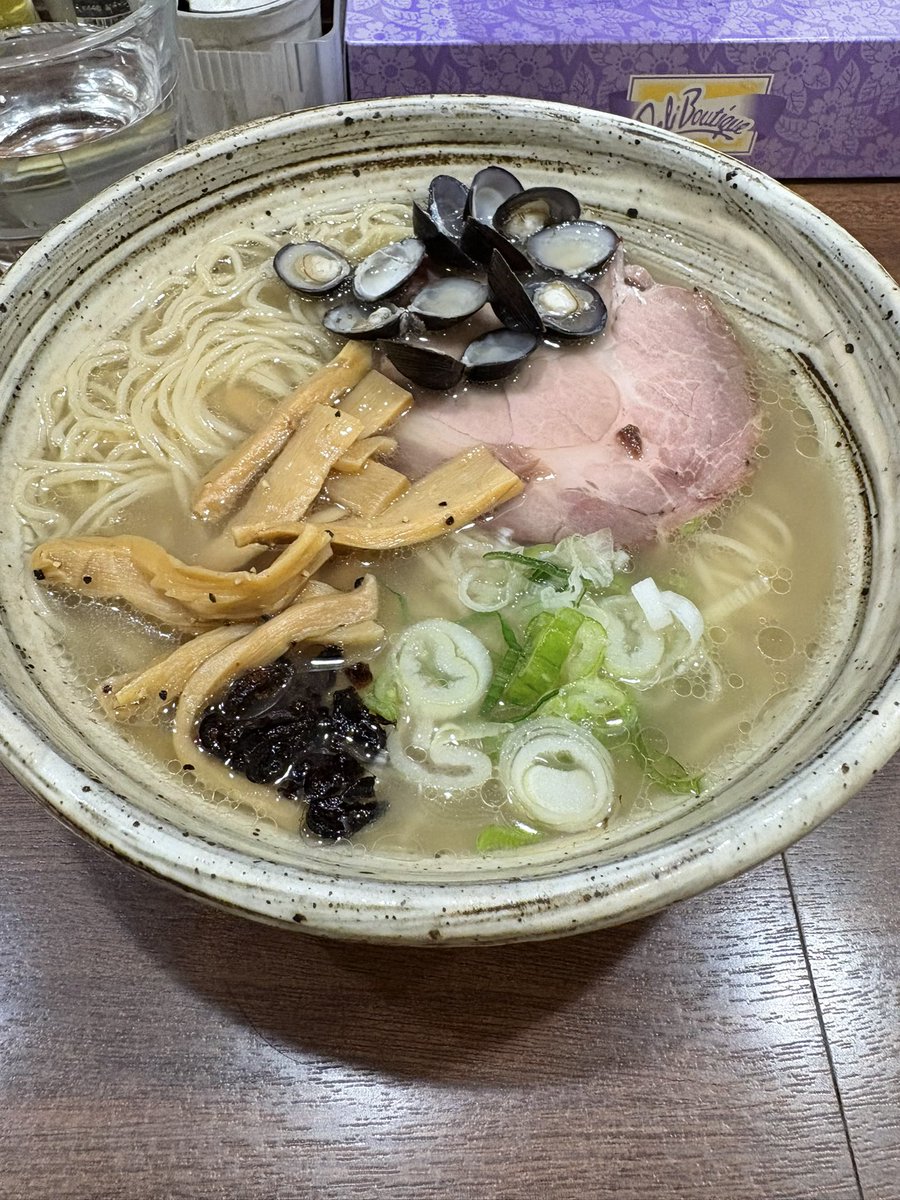 Gawain0's tweet photo. 今日の麺と昨日の麺😊 https://t.co/uZ60mGo9mC