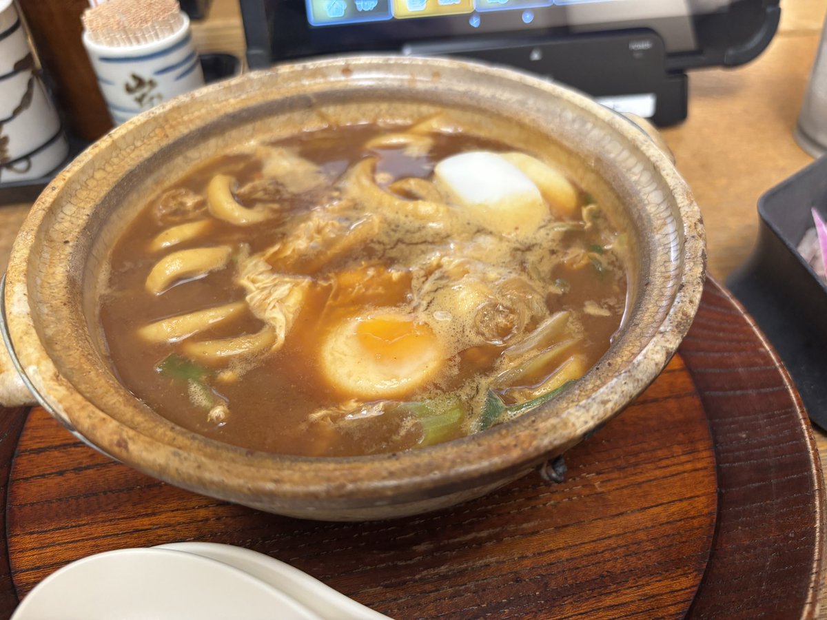 kokugomaru's tweet photo. 2年ぶりの名古屋✨
味噌煮込みうどんを食べたいがために早めの新幹線で来た🚅🥴 https://t.co/f5HOFVWYuv