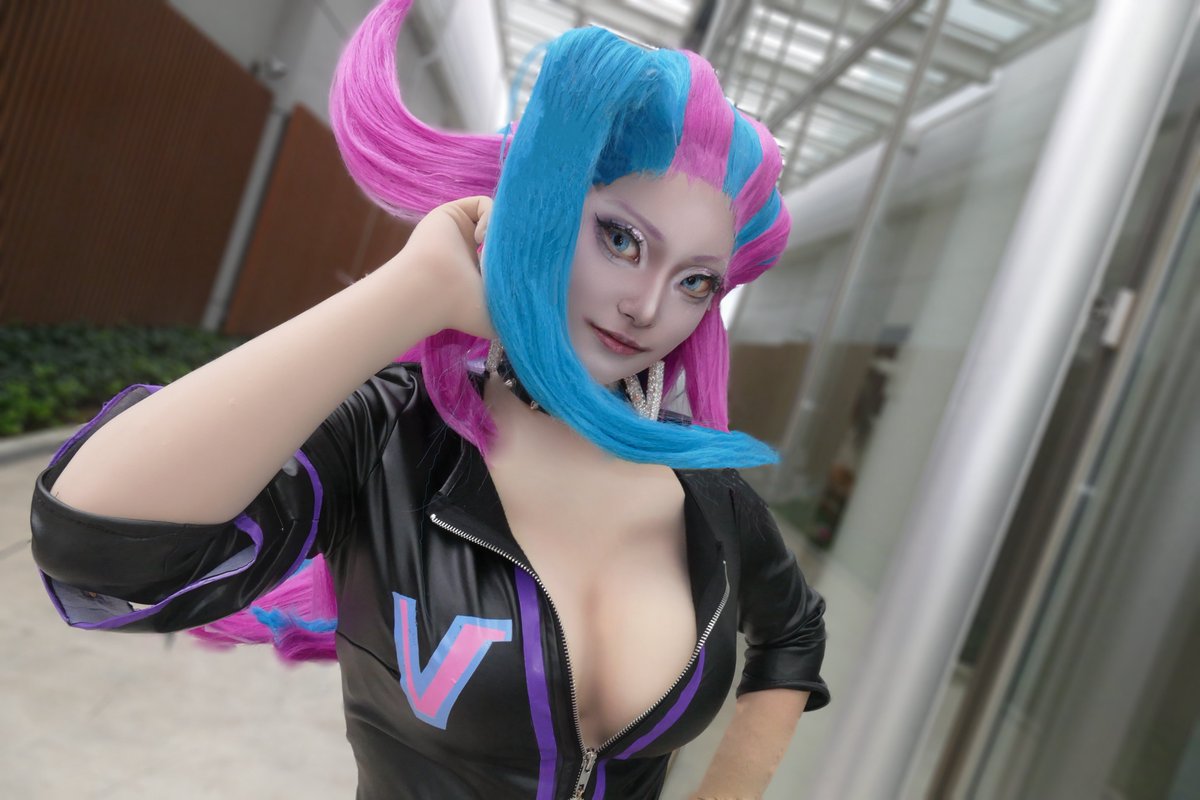 mentaikotops's tweet photo. ⚠️コスプレ／cosplay🔫

👾👾👾👾👾👾👾👾👾👾👾👾👾👾

極悪！最低！悪人派遣会社社長 ベリバッド

👾👾👾👾👾👾👾👾👾👾👾👾👾👾

 #コンパスコスプレ
 #コンパス街キャラバン https://t.co/hHE4hSRy9L