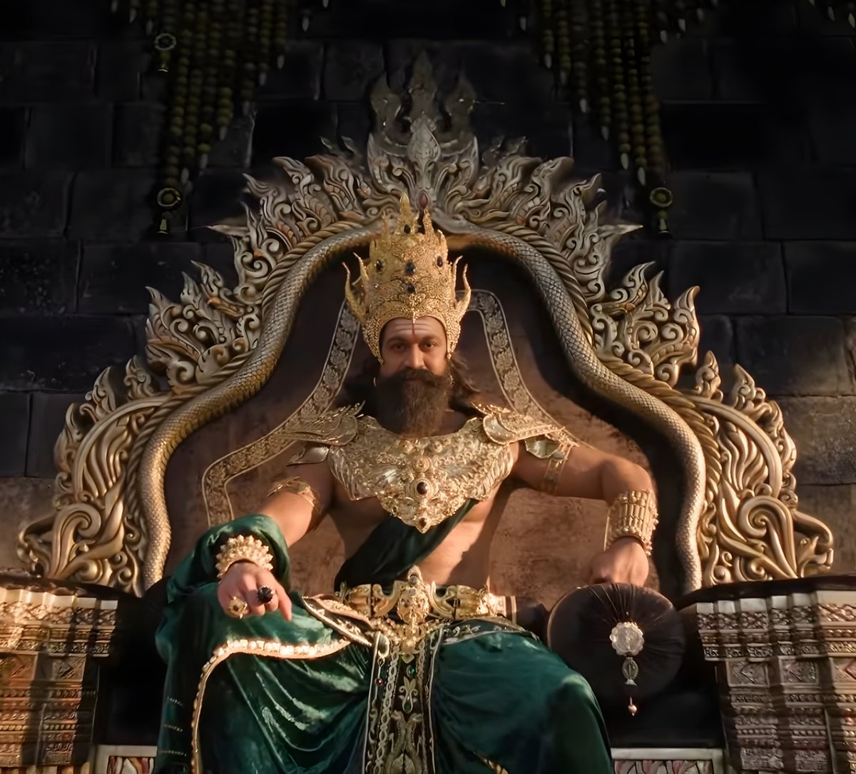 Prashant_neelfc's tweet photo. Proud of you, brother. You owned every frame. Wishing @TheNameIsYash and the entire #Ramayana team blockbuster success❤️ https://t.co/sVEW4fmmad