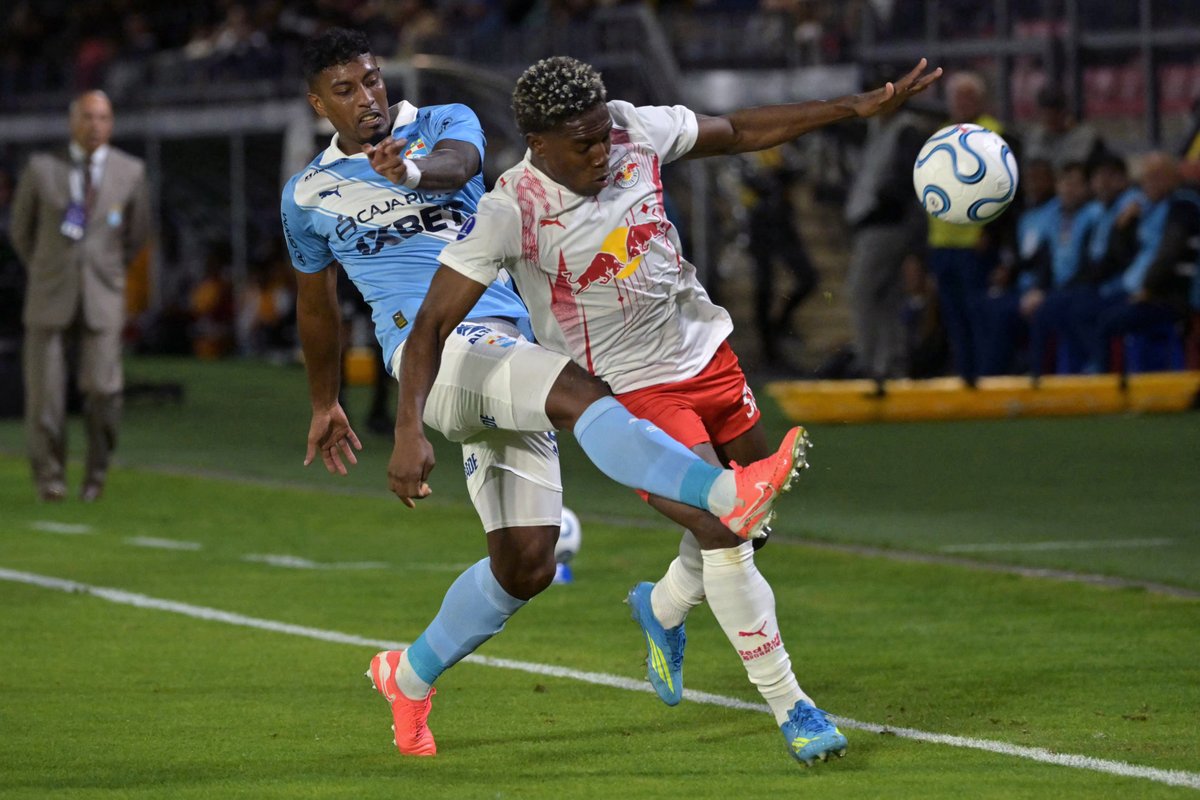 ConDonSocial's tweet photo. 👎🏽⚽️🥅Volvimos a la realidad
Red Bulls Bragantino dominó a voluntad al Sporting Cristal, lo superó apenas por 1-0, pero fue suficiente para dejarlo fuera de la CONMEBOL Sudamericana
🗞️Leer 👉🏽https://t.co/I8fWxVPPkI
📸Fotos CONMEBOL | Difusión https://t.co/Z3IPHjOwGH