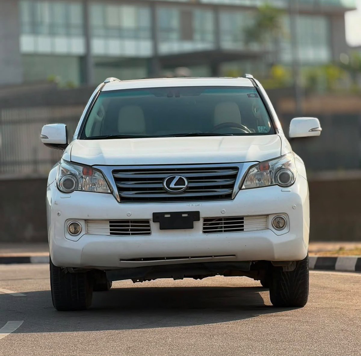 Joycee544's tweet photo. 🤳 LEXUS GX 460
◐➖➖➖➖➖➖◐
✨Full Option✨
◐ Model: 2011
◐ Price💥: ₦15M ..negotiable 
◐ Location: Abuja 🇳🇬 🌎
◐ Duty: Fully Paid
◐ Status: Reg. Slightly Used 

09042416643

◐ 🇳🇬Nationwide Delivery ..After thorough inspection &amp; payment! ✈️ https://t.co/kqOWqr3zJj